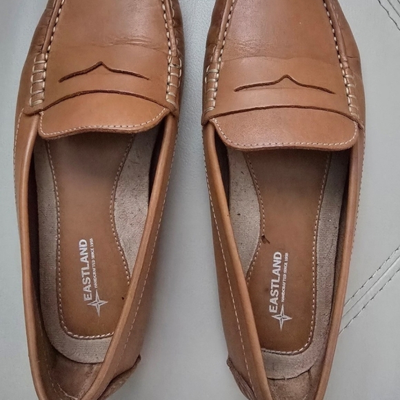 Eastland Woman Patricia Penny Loafer driving moc Size 9 1/2 - Picture 2 of 4